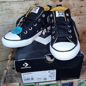 Boys Converse Sneakers, 1